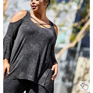 Torrid super soft strappy sharkbite top